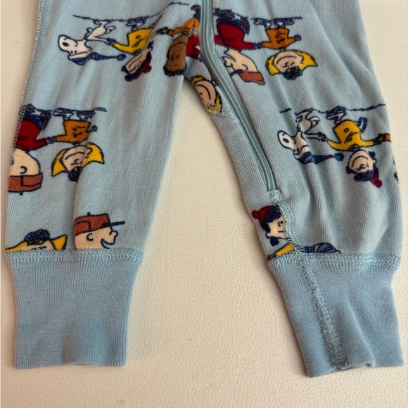 Hanna Andersson Peanuts zip romper - Picture 4 of 7